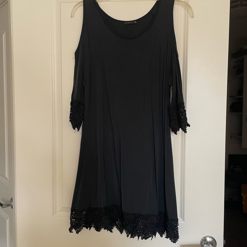 Elegant Black Lace Trim Dress